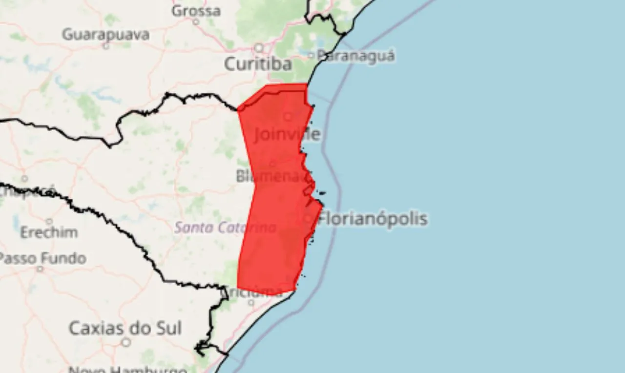 O mapa mostra as &aacute;reas em alerta vermelho para chuva intensa